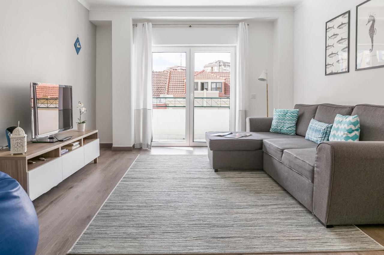 1 Bedroom Beach Apartment With Balcony 2 Min Walk To The Beach! كوستا دا كاباريكا المظهر الخارجي الصورة